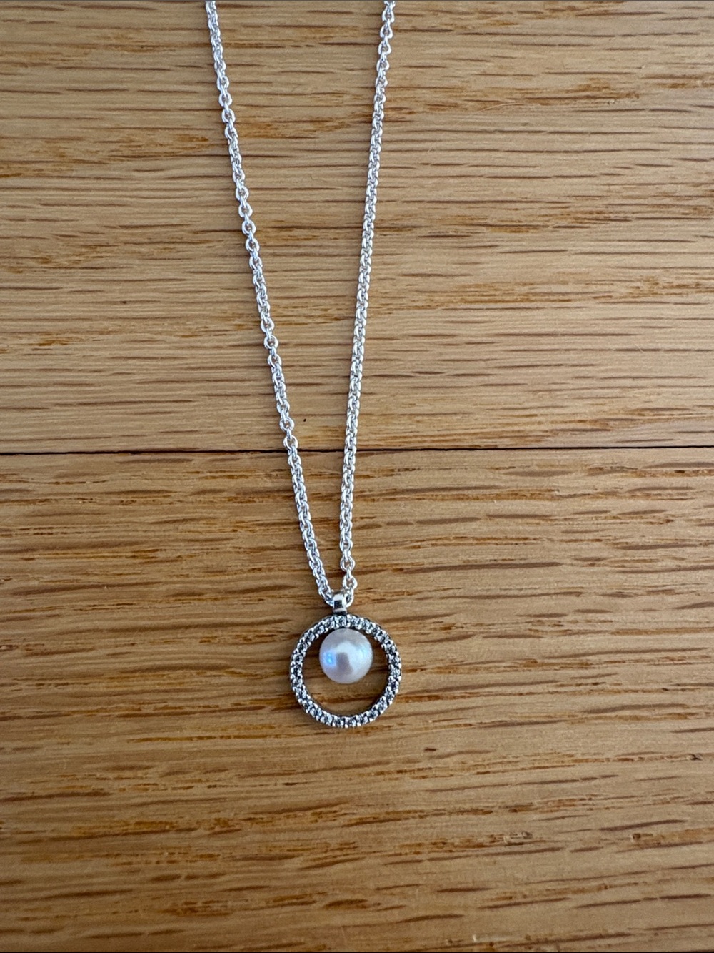 Pandora Silver Circle Pendant Necklace with White Pearl
